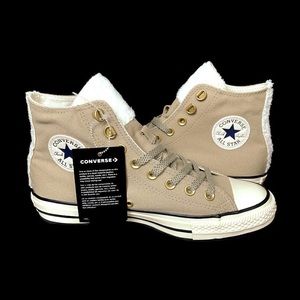 ❌SOLD❌ Converse Chuck Taylor All Star Sherpa Hi-Top Shoes